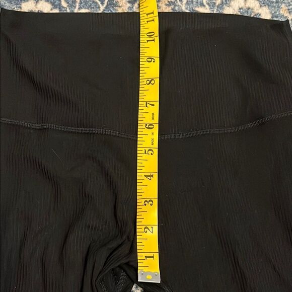 Lululemon Black High-Waisted Athletic Leggings Gym Workout Athleisure - Picture 11 of 13